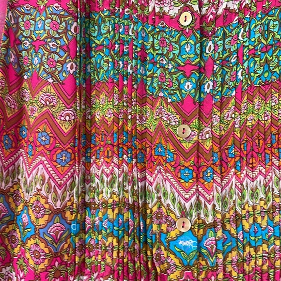 Diane Von Furstenberg Top Blouse Size 12 100% Silk Colorful Print EUC. - Picture 3 of 12